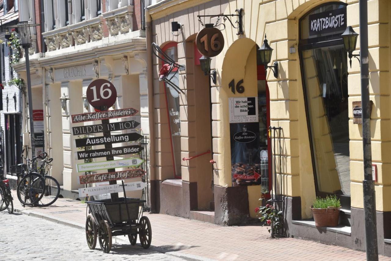 Fewo1846 - Im Sonnenhof - Komfortable 2-Zimmer-Wohnung Im Stadtzentrum Фленсбург Екстер'єр фото